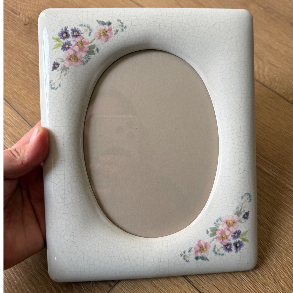 Vintage Floral Ceramic Picture Frame Crackle Glaze Oval Opening 8.5x6.5 Cream
